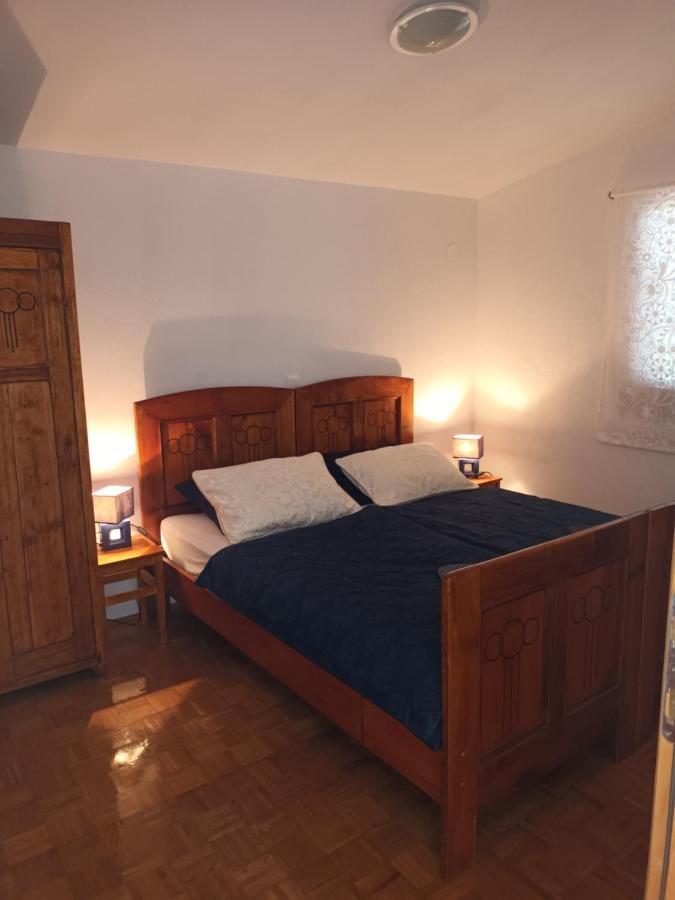 Apartmani Sikic Metajna Kültér fotó